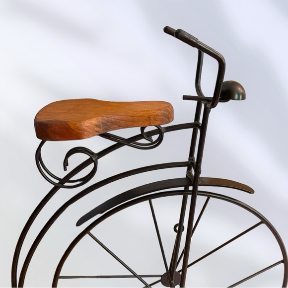 Unique 3D Vintage Tricycle Metal Wall hanging black iron frame & wood seat 20x19 - Picture 8 of 8
